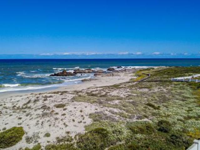 682 m² Land available in Yzerfontein