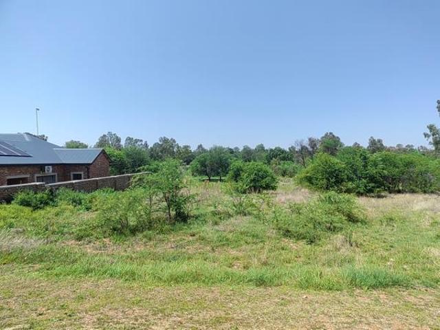 683 m² Land available in Parys Golf & Country Estate
