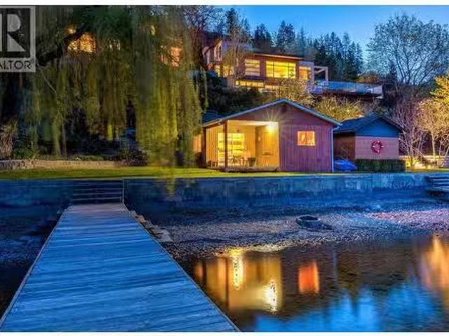 683 Westside Road S, West Kelowna, BC, V1Z 3S2 house for sal.