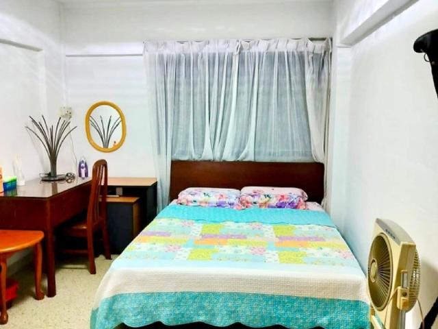 683A Woodlands Drive 62 HDB Apartment Room Rental, $1,000, 1 Bed 1 Bath 215 sqft $4.65 psf
