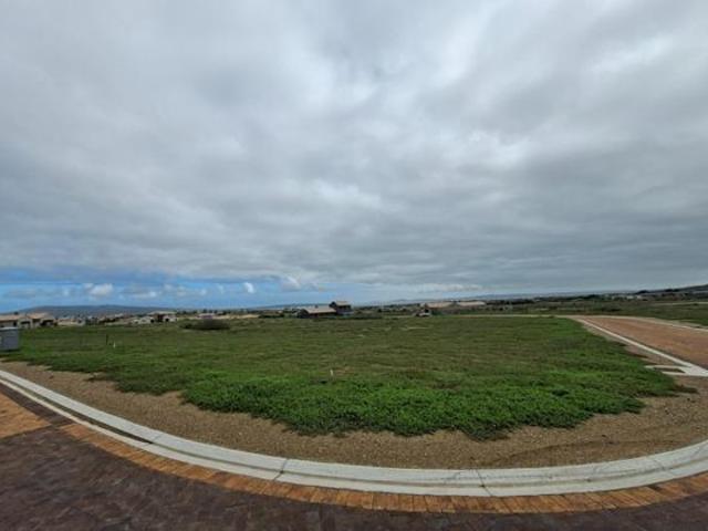 684 m² Land available in Langebaan Country Estate