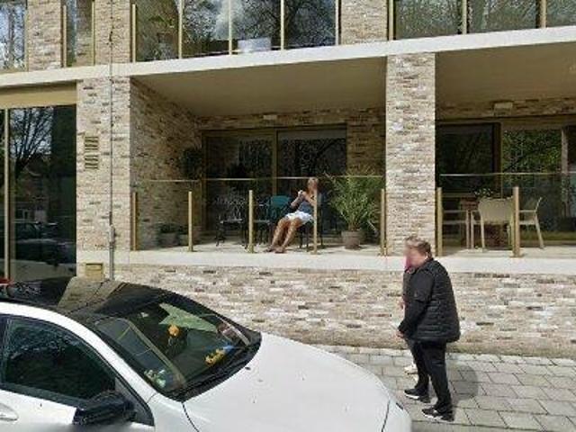 685 m2 apartment for rent in Ieper