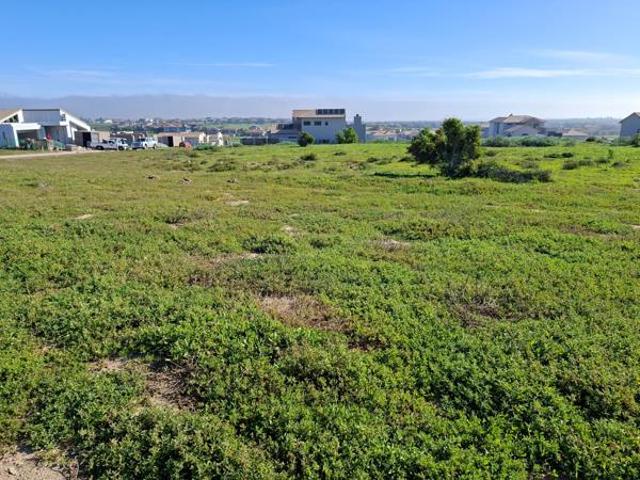 685 m² Land available in Langebaan Country Estate