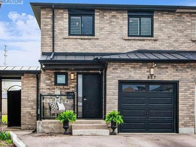 687 Carrying Place, Mississauga, ON, L5C 3W6 house for sale | Listing ID W13070 | Royal LePage
