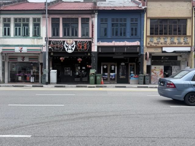 688 GEYLANG ROAD Shop / Shophouse For Rent, $15,9992,700 sqft $5.93 psf