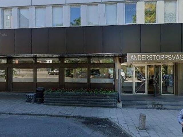 688 m2 kontor uthyres i Solna