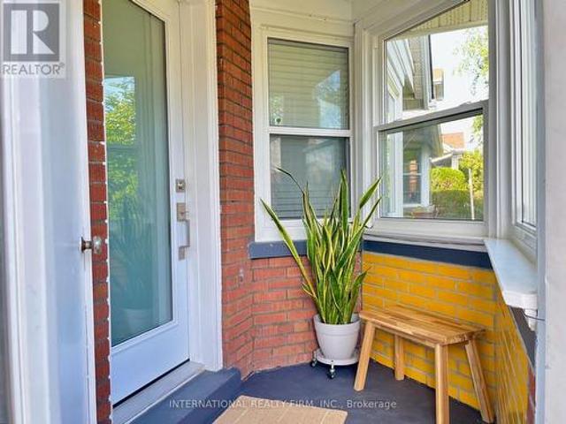 688 Sammon Avenue, Toronto, ON, M4C 2E4 house for sale | Listing ID E13508 | Royal LePage