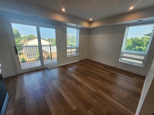 689 Churchill Avenue North Studio Apartment for Rent at 689 Churchill Ave N, Ottawa, ON K1Z 5G4 Westboro