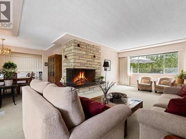 689 Poplar Street, Coquitlam, BC, V3J 3K7 house for sale | Listing ID R3134 | Royal LePage