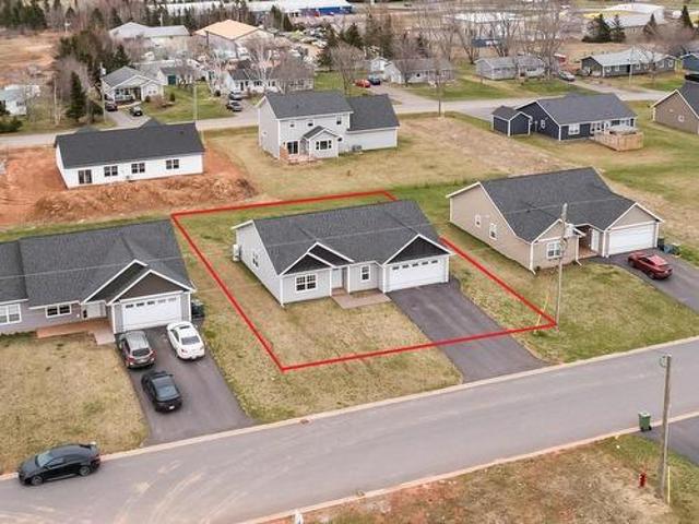 68 Anne Avenue, Charlottetown, PE, C1C 0X4 house for sale L.