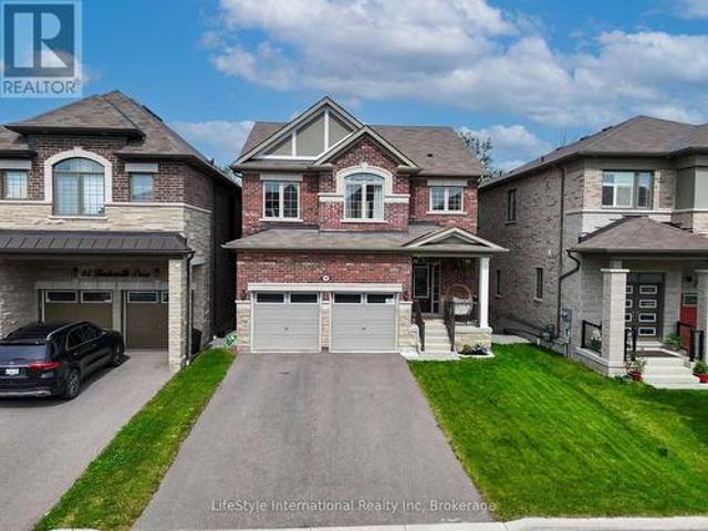 68 Barkerville Drive, Whitby Lynde Creek, ON, L1P 0L8 house for sale | Listing ID E13553 | Royal LePage