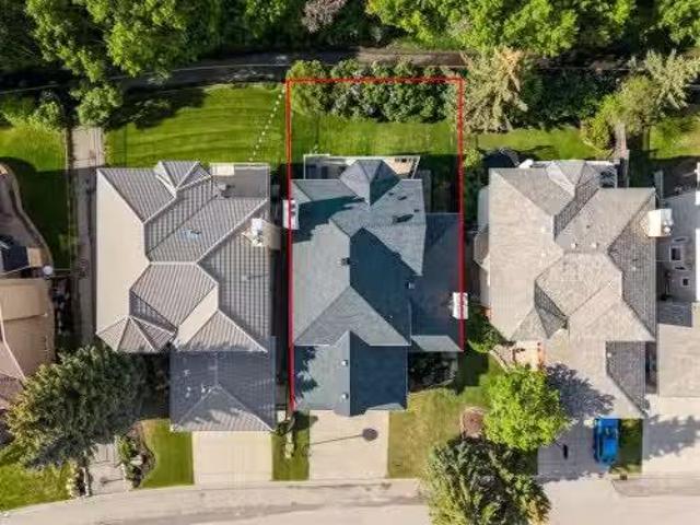 68 Christie Knoll Heights Sw, Calgary, AB, T3H 2V2 house for.