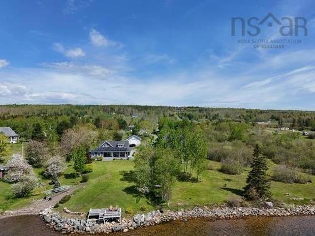 68 D Hutchison Road, Baddeck Inlet, NS, B0E 1B0 house for sale | Listing ID 202614 | Royal LePage