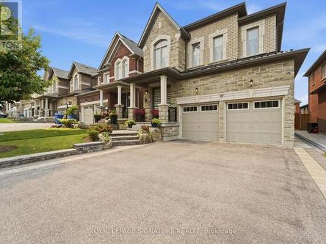 68 Duggan Street, Aurora, ON, L4G 0Y8 house for sale | Listing ID N13583 | Royal LePage