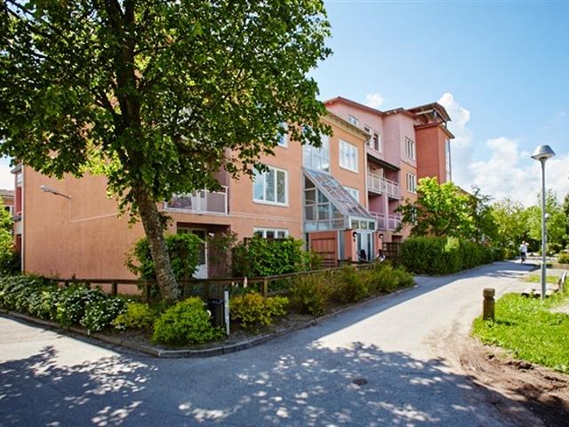 68 m2 lägenhet på Högloftsvägen, Västerås, Västmanland