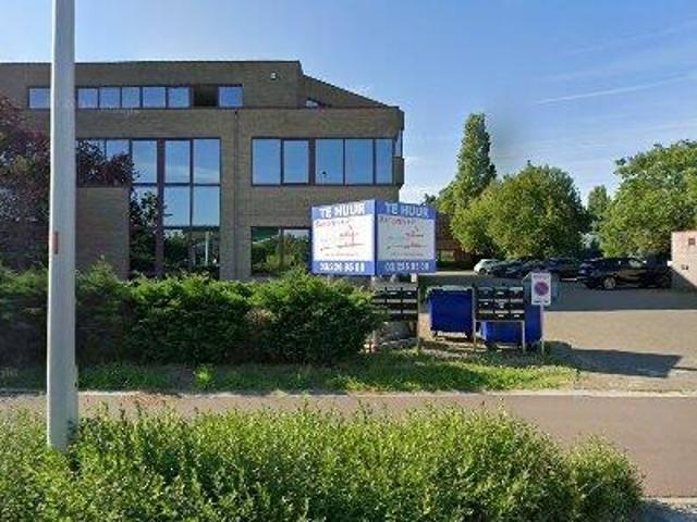 68 m2 office space for rent in Aartselaar