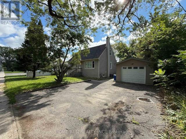 68 Meadowlands Drive West Ottawa, ON K2G2R6