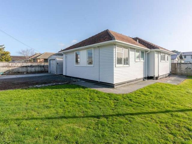 68 Montgomery Crescent, Bader, Hamilton City