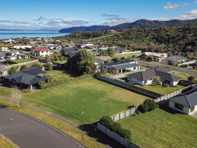 68 Montgomery Crescent, Kinloch, Taupō