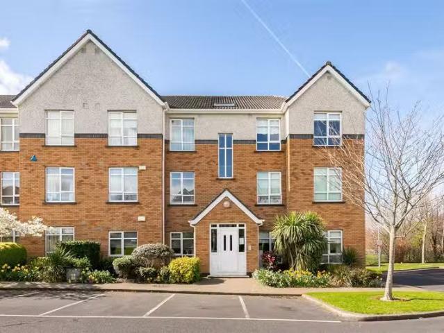 68 Parklands Court, Ballycullen, Dublin 24