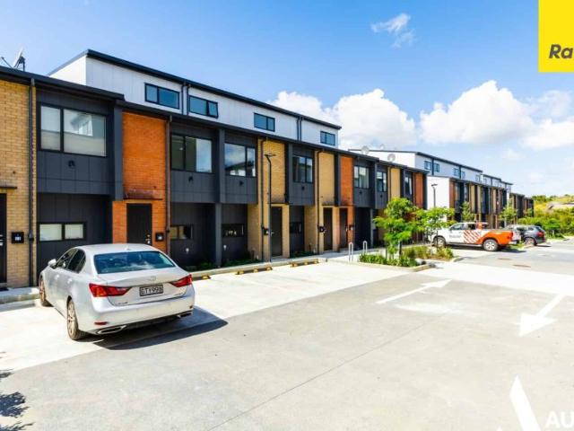 68 Parkwood Avenue, Westgate – Modern Three Bedroom Family Home
