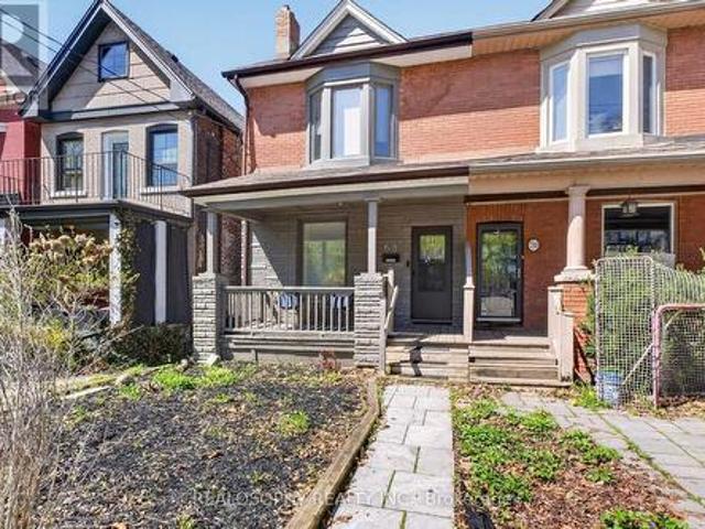 68 Prust Avenue, Toronto, ON, M4L 2M8 house for sale | Listing ID E13151 | Royal LePage