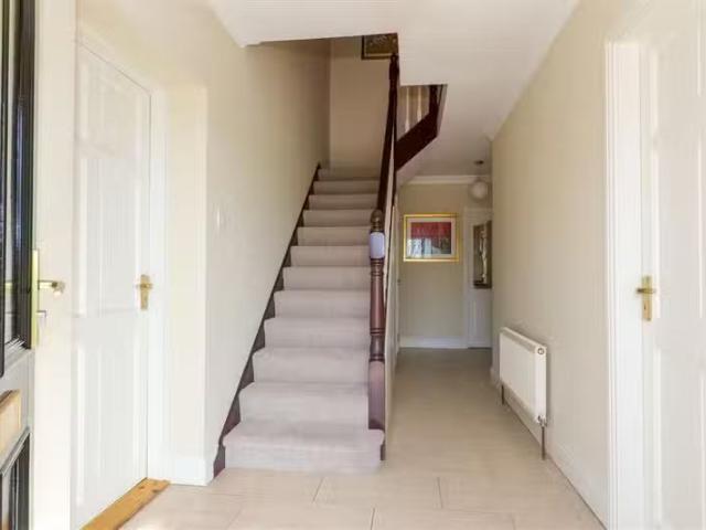 68 Ros Caoin, Roscam, Galway, H91 VY6F