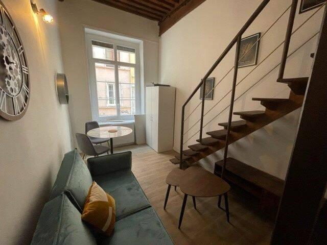 69004 15.97m²