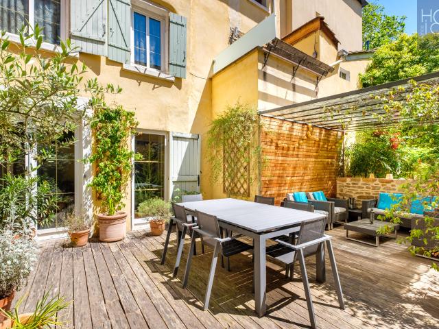 69009 LYON ST RAMBERT L'ILE BARBE MAISON DE VILLAGE DE 119 M2 AVEC COUR INTERIEURE DE 70 M2