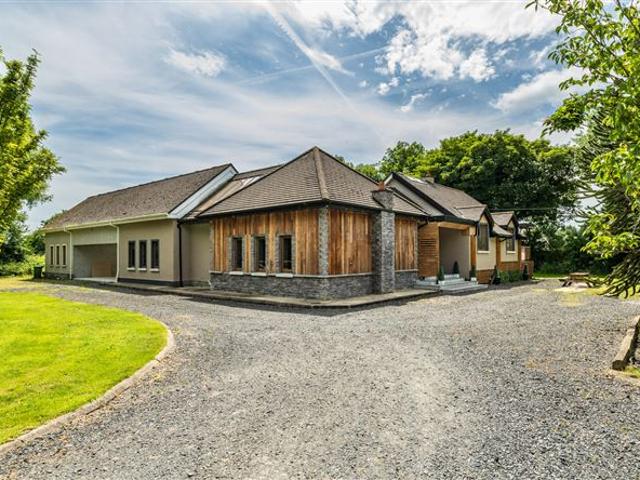690,000 | Hortland, Donadea, Co. Kildare, Sherry FitzGerald Reilly 5016 MyHome. Ie Residential