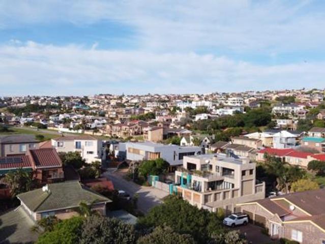 690 m² Land available in Wavecrest