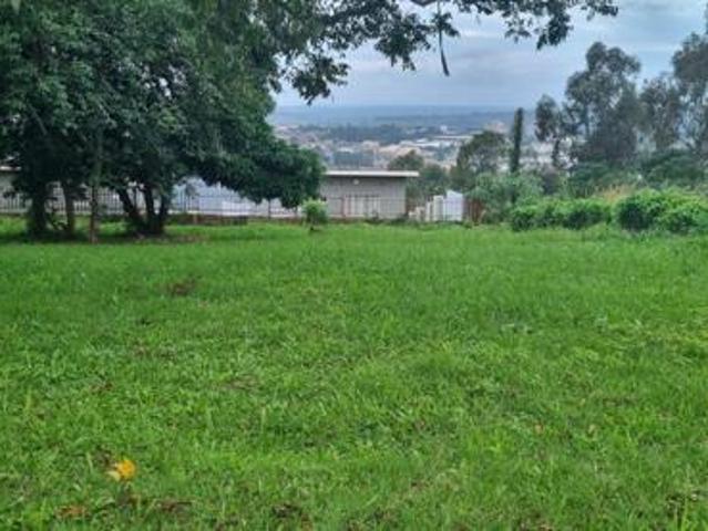 690 m² Land available in Woodlands