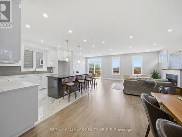 6933 Notre Dame Street, Ottawa, ON, K1C 1H6 house for sale | Listing ID X13089 | Royal LePage