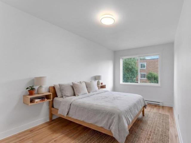 6933 Av. Stuart, H3N 2P9, H3N 2P9, Montréal