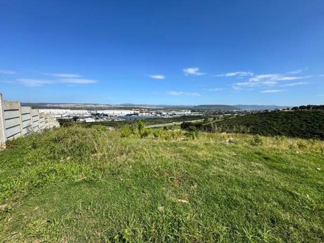 693 m² Land available in Scheepershoogte