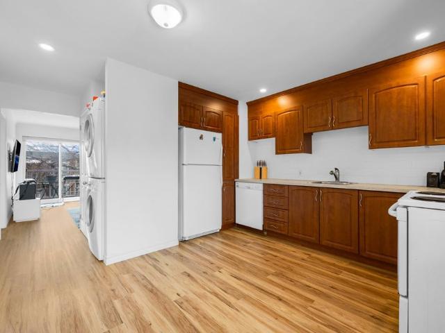 693 Rue De Cadillac, Montréal Mercier, QC H1N