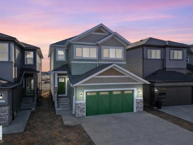 6957 A Avenue, Edmonton, AB, T5Z 0X8 house for sale | Listing ID E4477 | Royal LePage