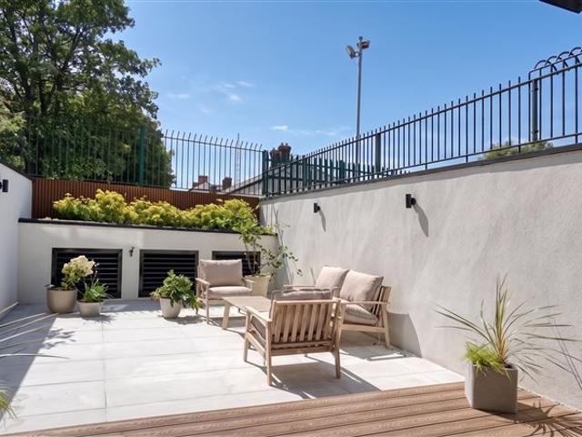 695,000 | Apartment 2 Grove House 36 Grove Road, Rathmines, Dublin Mitchell Douglas 5017 MyHome. Ie Residential