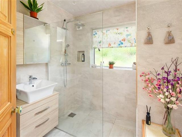 695,000 | Finsóige, Ashtown, Roundwood, Co. Wicklow DNG Thornton Properties 5004 MyHome. Ie Residential