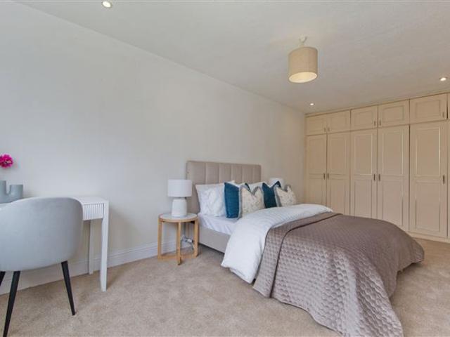 695,000 | 23 Knocklyon Grove, Knocklyon, Dublin 16 Sherry FitzGerald Templeogue 4989 MyHome. Ie Residential