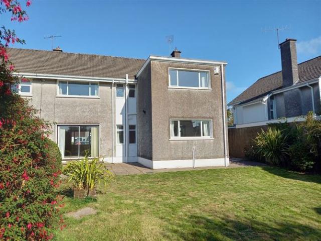 695,000 | 2 Barnstead Drive, Church Road, Blackrock, Cork Timothy Sullivan & Associates M. I.A.V.I 4837 MyHome. Ie Residential