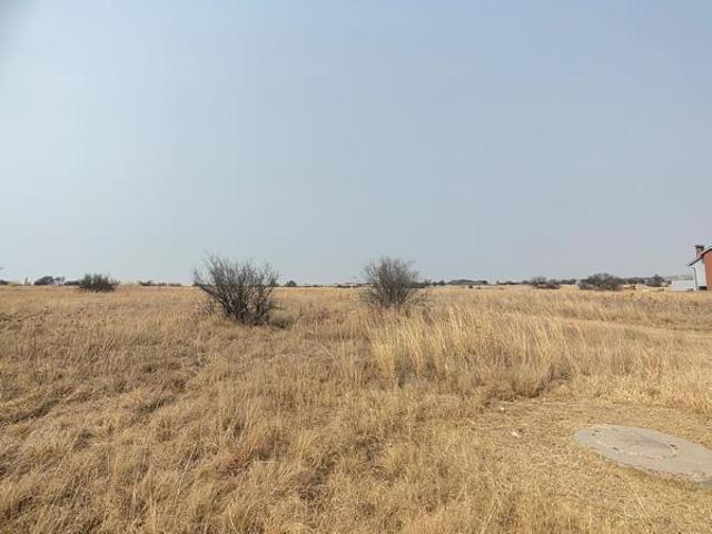 696 m² Land available in Parys Golf & Country Estate
