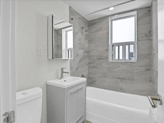 697 701 Eglinton Avenue W 2 Bedroom Apartment for Rent at 697 Eglinton Ave W, Toronto, ON M5N 1C6 Forest Hill