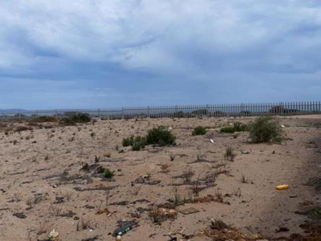 697 m² Land available in Velddrif