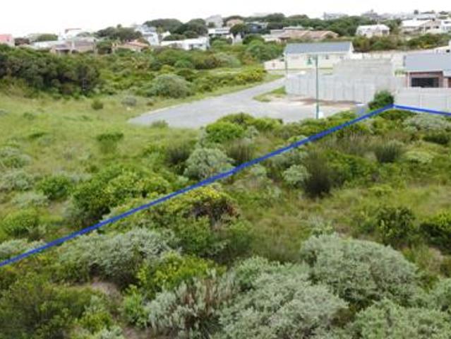 697 m² Land available in Kleinbaai