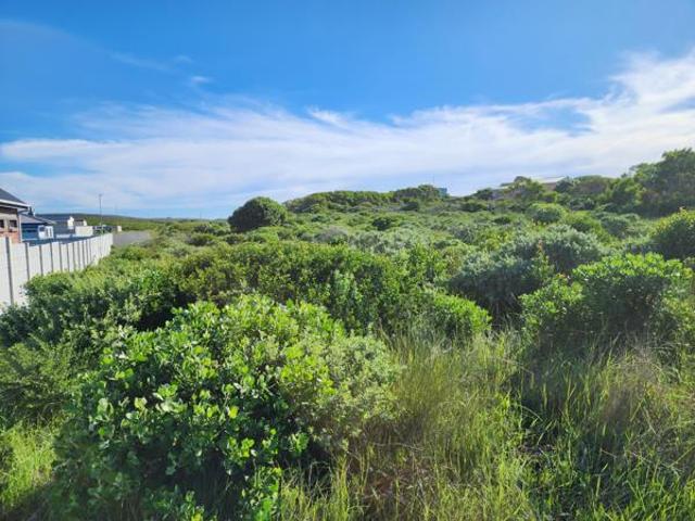 697 m² Land available in Kleinbaai