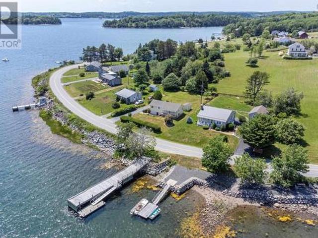 698 Oakland Road, Indian Point, NS, B0J 2E0 house for sale | Listing ID 202617 | Royal LePage