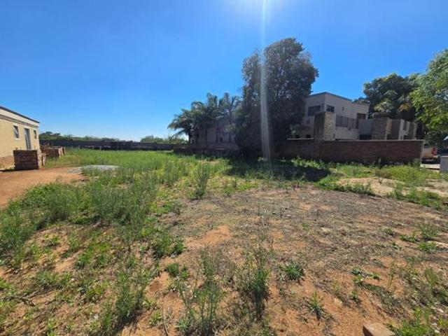 698 m² Land available in Bendor