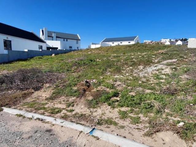 698 m² Land available in Da Gama Bay