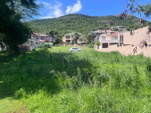 699 m² Land available in Kosmos